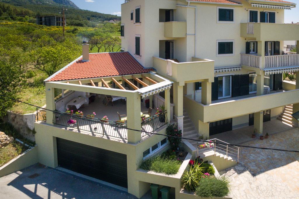 Apartments Leon Podstrana Luaran gambar
