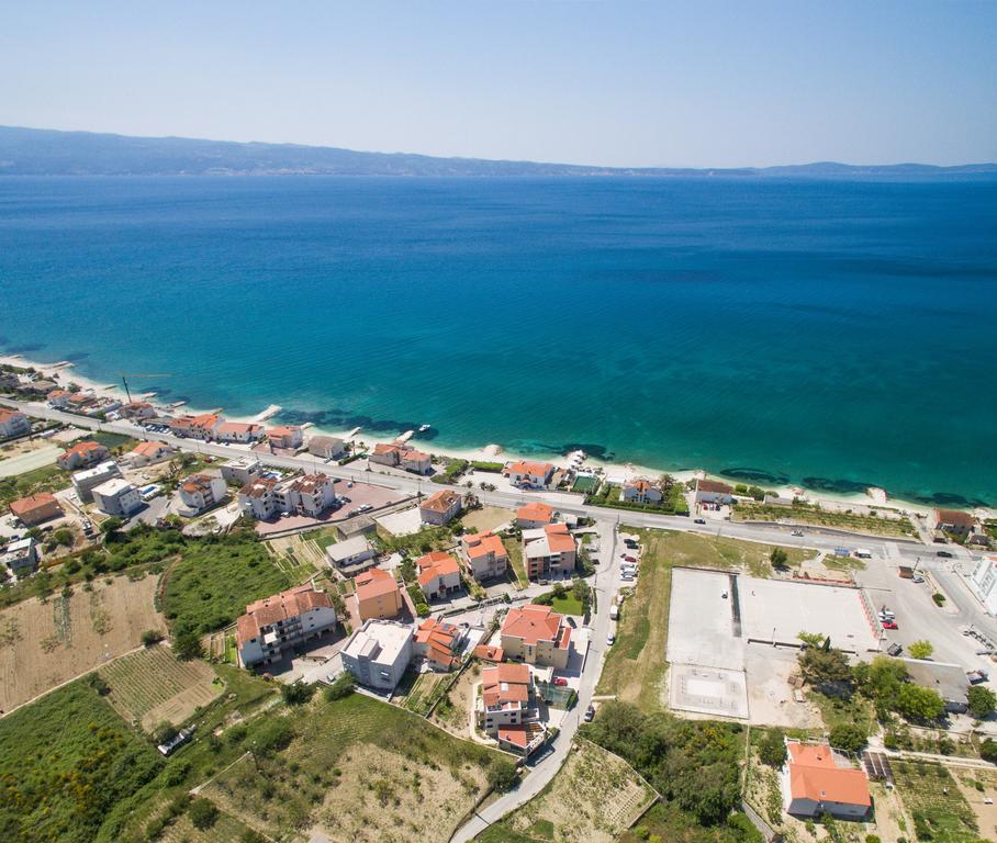 Apartments Leon Podstrana Luaran gambar