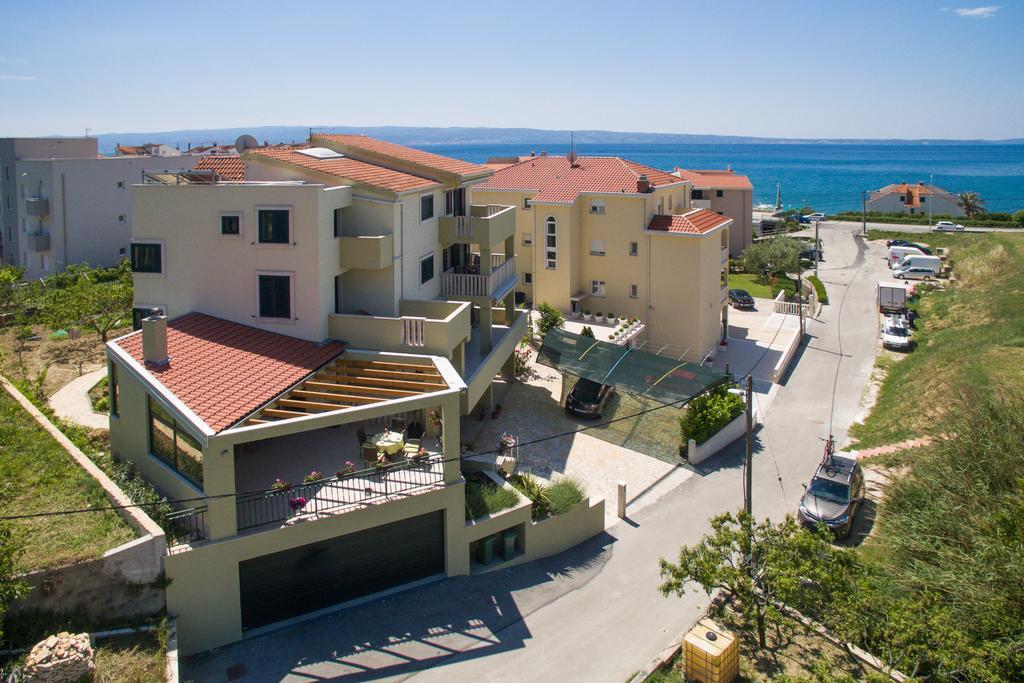 Apartments Leon Podstrana Luaran gambar