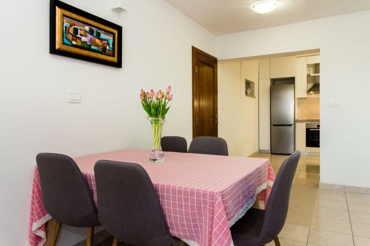 Apartments Leon Podstrana Luaran gambar