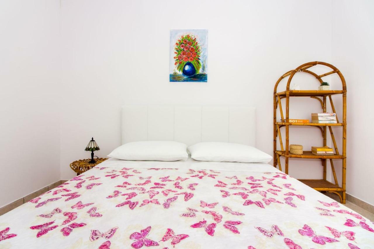 Apartments Leon Podstrana Luaran gambar